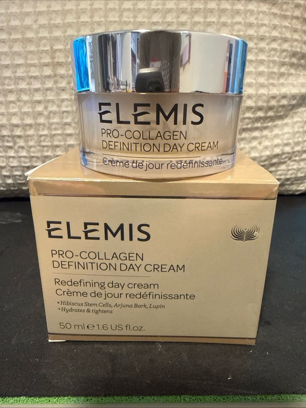 ELEMIS Pro-Collagen Definition Day Cream - Silver & Beige Packaging